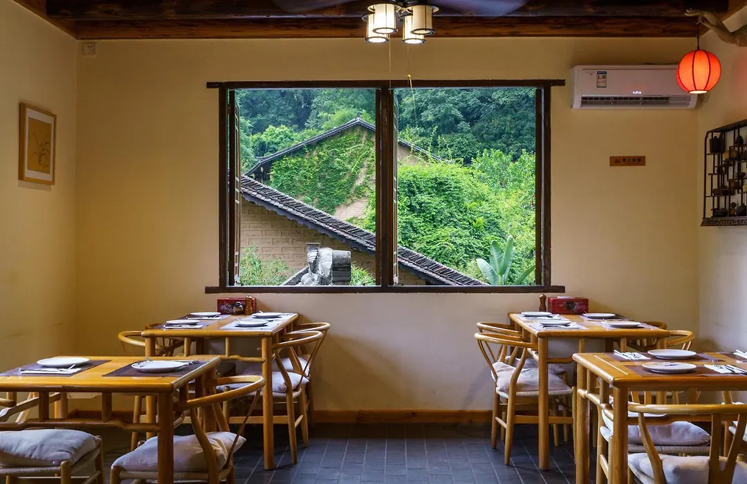 Yangshuo Ancient Garden Boutique Hotel-English Speaking Team&Swimming Pool&Activities Organized&Free Pick Up From Airport Or Ts Over 4 Nights-1
